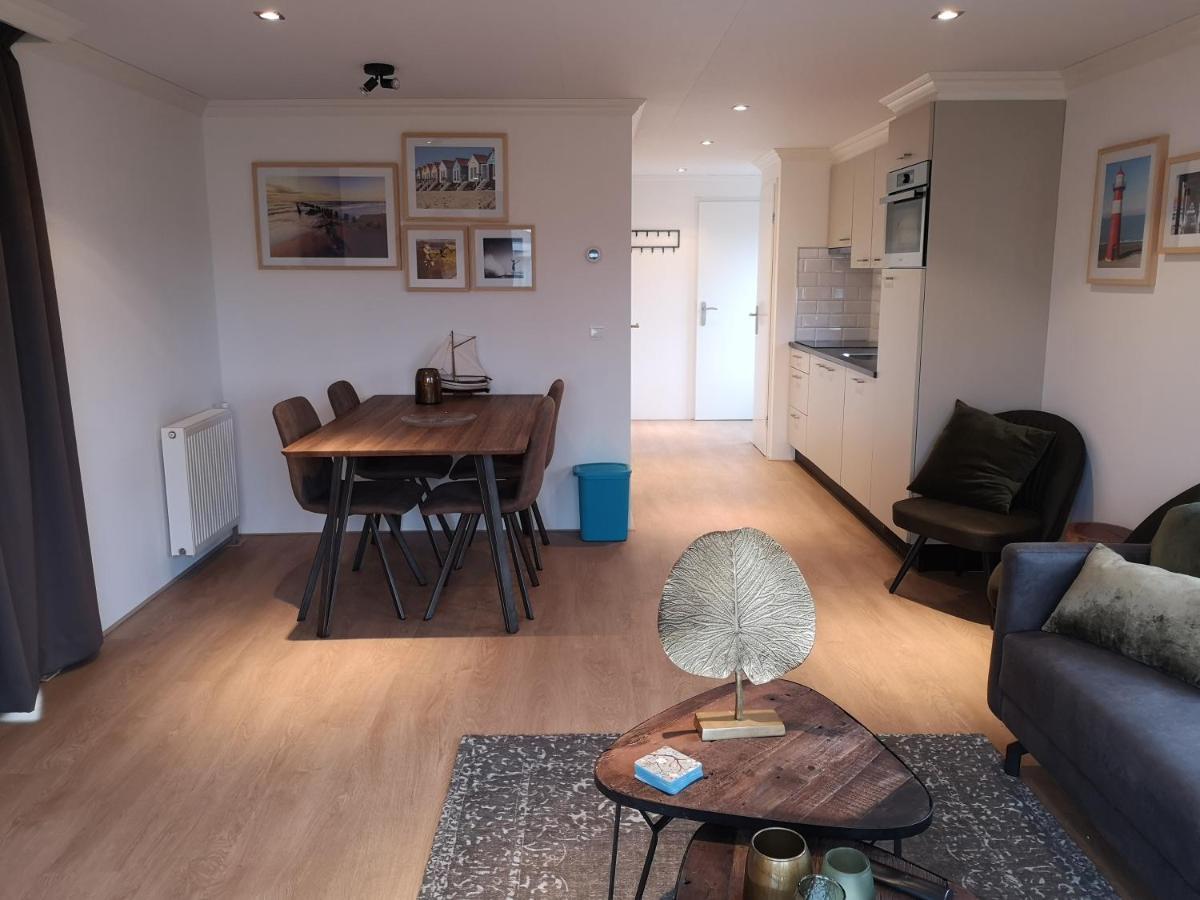 Вилла Gezellig Chalet Met Eigen Parkeerplaats, Park In Aanbouw, Geen Wi Fi Molenschot Экстерьер фото